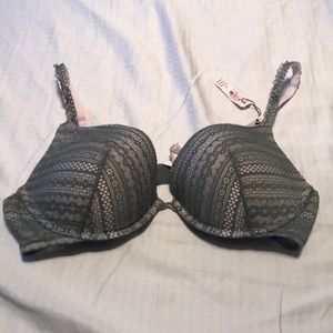 Victoria’s Secret Bra
